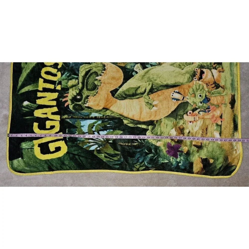 Gigantosaurus Fleece Blanket Throw 40x50 Disney 2020 Giganto Rocky Tiny Mazu